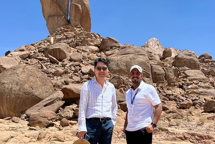 Heldagstur från Tabuk: Split Rock of Horeb & Mount Sinai