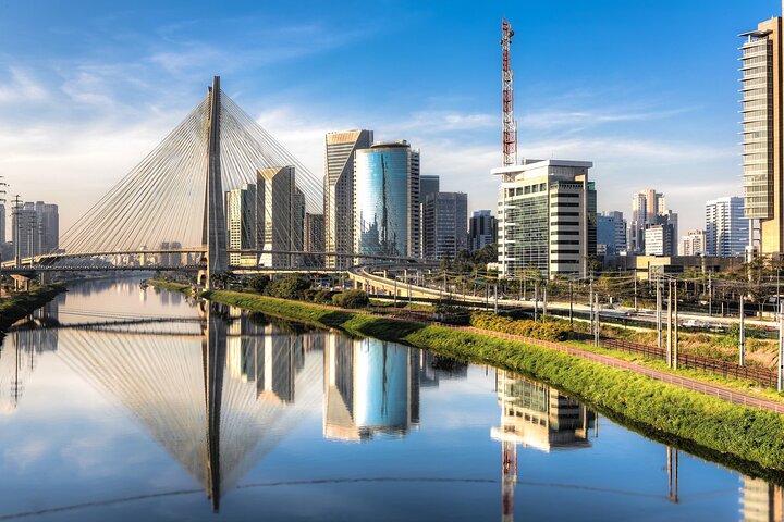 Excursión privada por la costa de Santos: experiencia de día completo en la ciudad de Sao Paulo