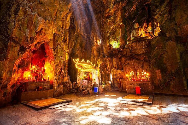 Coche privado Da Nang : Puente Dorado, Montañas de Mi Hijo & Mármol