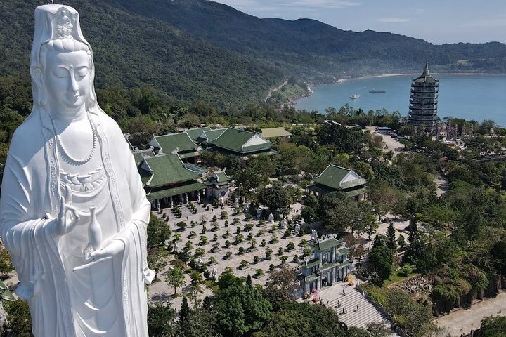 Coche privado Da Nang : Puente Dorado, Montañas de Mi Hijo & Mármol