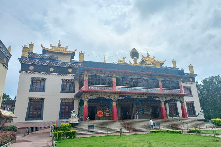 Privat dagstur til Bylakuppe Tibetansk kloster fra Mysore