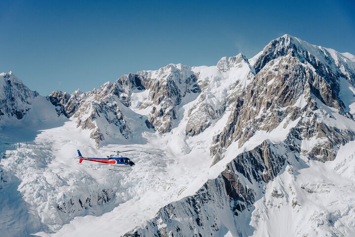 Voo de helicóptero de Fox Glacier e Mount Cook com aterragem de neve