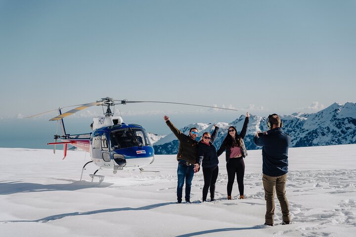 Voo de helicóptero de Fox Glacier e Mount Cook com aterragem de neve