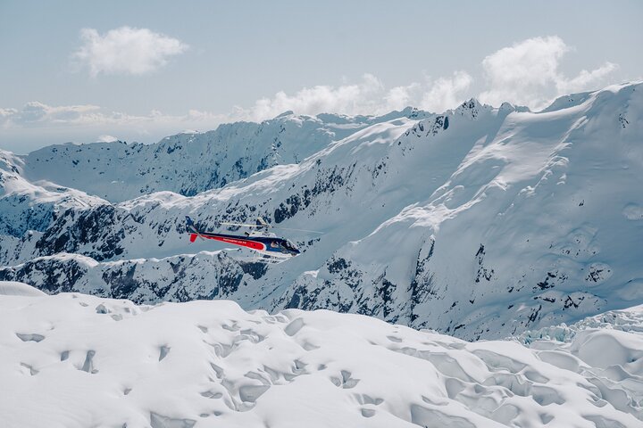 Voo de helicóptero de Fox Glacier e Mount Cook com aterragem de neve
