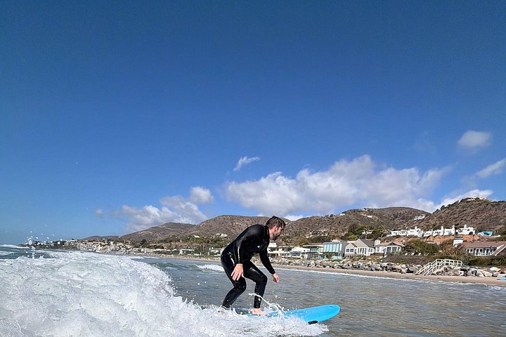 Vivi Malibu con esclusive lezioni di surf di 90 minuti