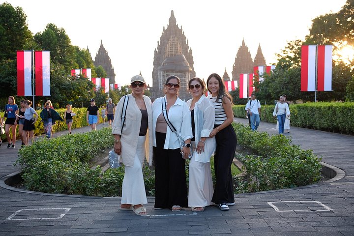 Borobudur Sunrise op tempel en Prambanan ALL-IN privétour