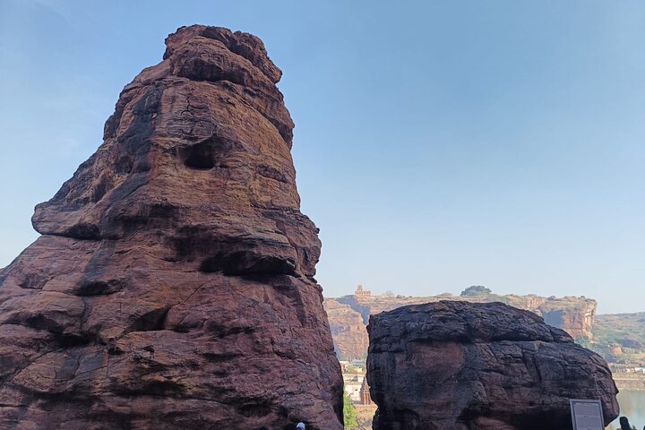 Hyr en Guide för att besöka Badami/Aihole/Pattadakal med egen transport
