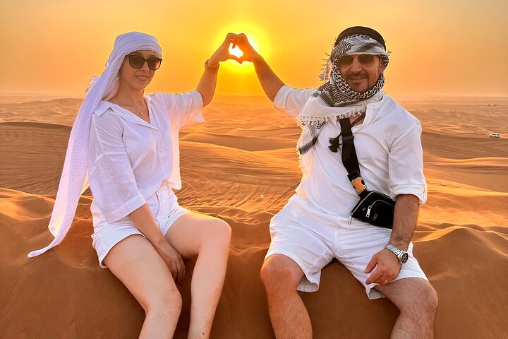Luksuriøs ørkensafari i Dubai med quad bike, kamelritt og BBQ-middag