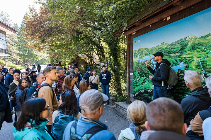 Tour guidato di Zadar ai Laghi di Plitvice con biglietti