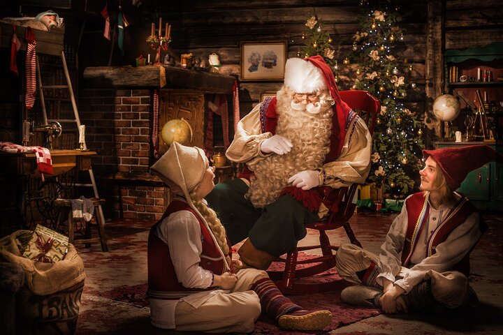Privat helgedagstur til Santa Claus Village fra Levi