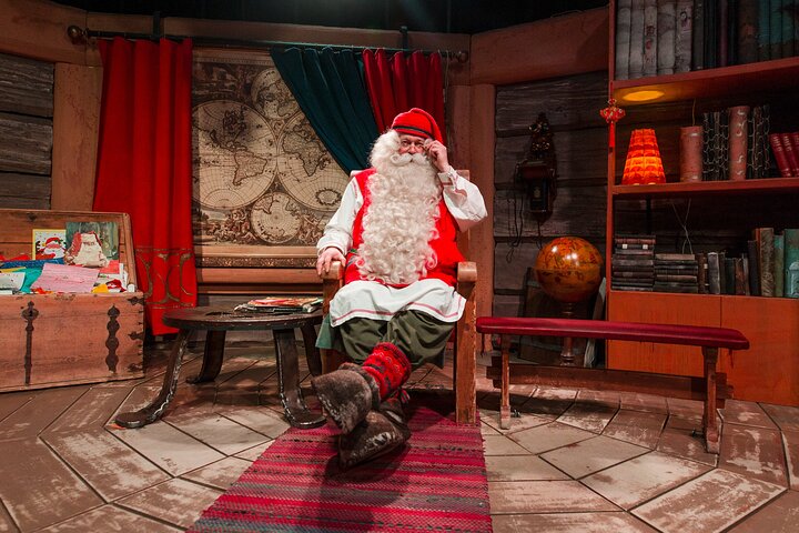 Privat helgedagstur til Santa Claus Village fra Levi