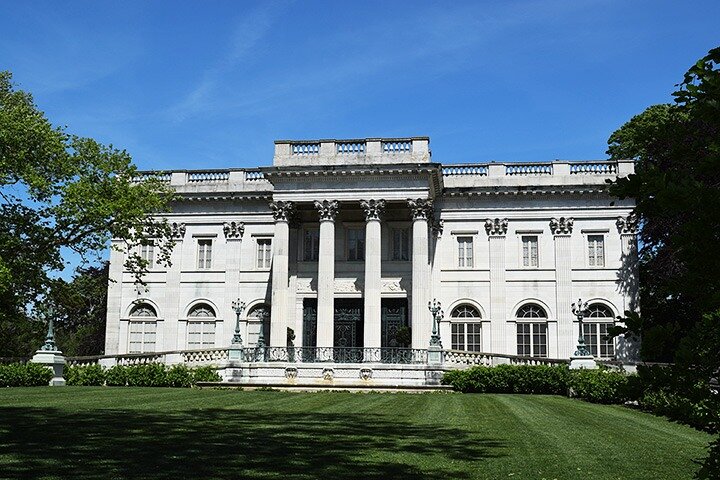 Newport Gilded Age Trolley Tour w/ Breakers Mansion Incl.(Age 8+)