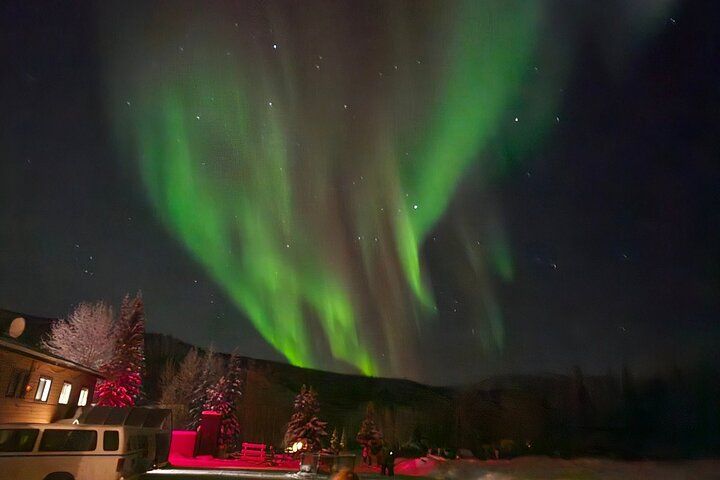 Tour por las auroras boreales y las aguas termales de Chena