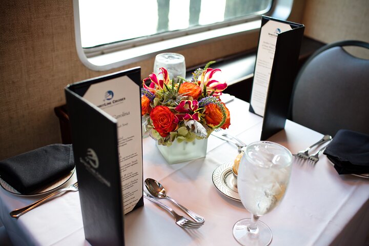Crucero con cena de lujo en el puerto de Charleston con música en vivo