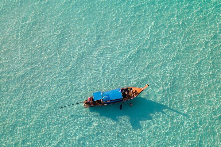 Tour de 7 Ilhas Invisíveis em Koh Lipe por um barco longtail privado