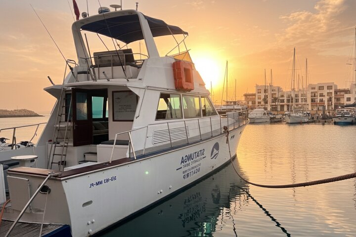 Agadir Yachtkreuzfahrt mit Schwimmen Angeln und Mittagessen auf Sitatunga
