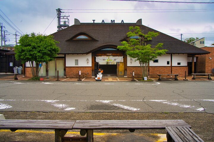 Wakayama: Cat Stationmaster Adventure på Kishliwa-linjen