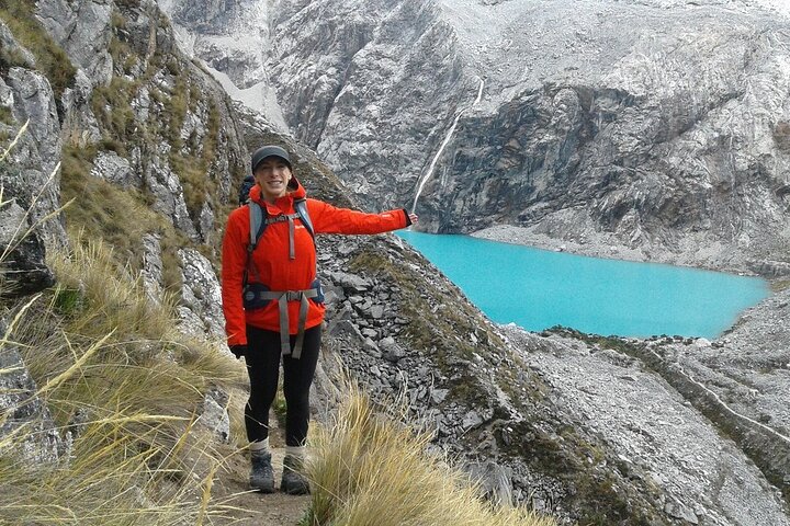 Trekking a Laguna 69 Aventura de día completo en Cordillera Blanca