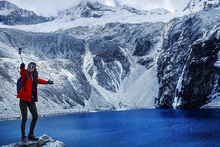 Trekking a Laguna 69 Aventura de día completo en Cordillera Blanca