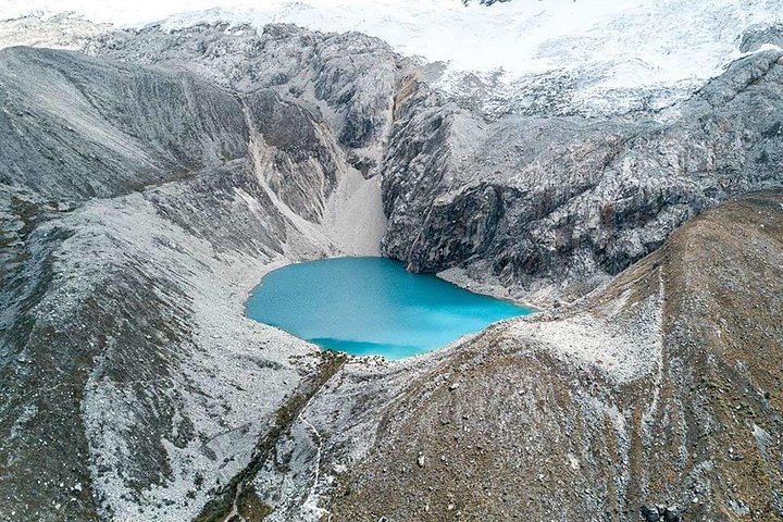 Trekking a Laguna 69 Aventura de día completo en Cordillera Blanca