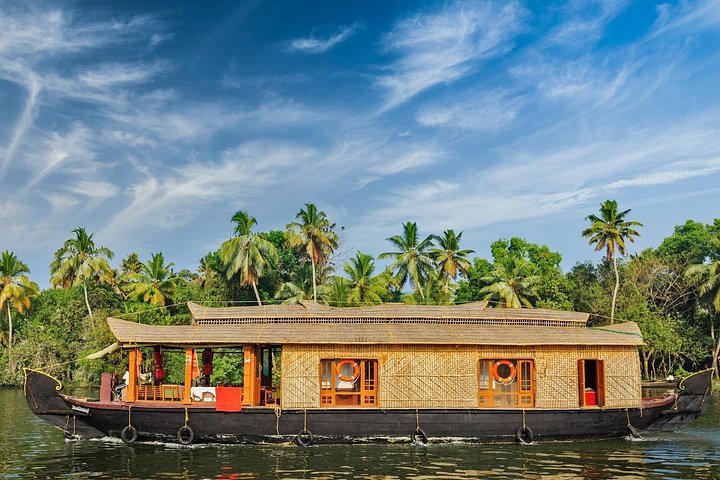 5-dagers Kerala tur med privat bil Houseboat Munnar og Thekkady