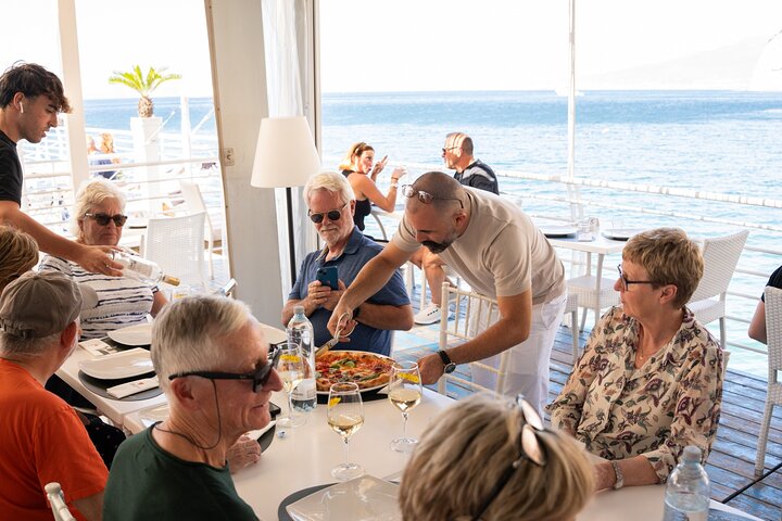 Premium Minivan Fahrt von Rom : Pompeji Tour & Mittagessen in Sorrent