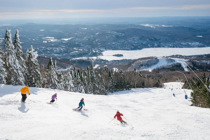 Privétransfer naar Montreal YUL Airport van Mont-Tremblant