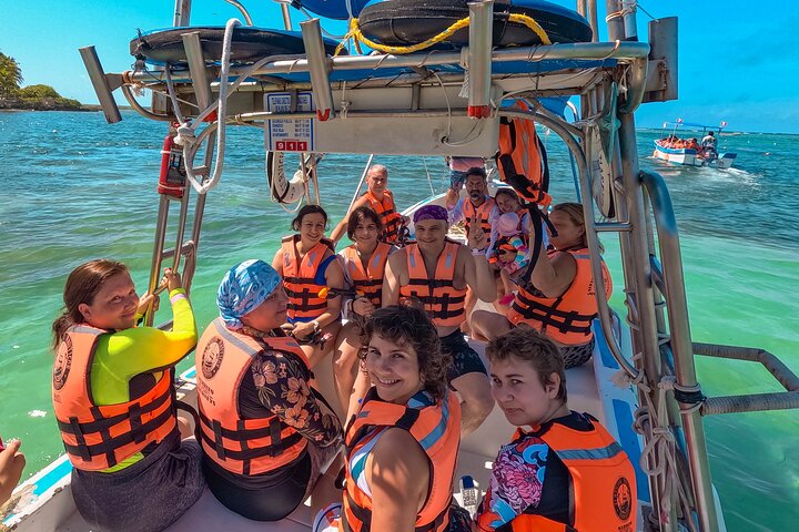 Halbtägige Meeresschildkröten- und Cenote-Schnorcheltour ab Cancun und Riviera Maya