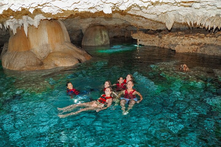 Halbtägige Meeresschildkröten- und Cenote-Schnorcheltour ab Cancun und Riviera Maya