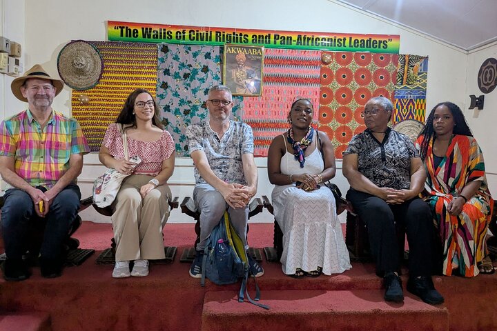 Accra Guided City Tour: Cultural and Historical Experience