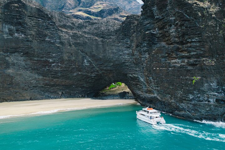 Kauai: Lyxig Na Pali Snorkelupplevelse ombord på Lady Kailani