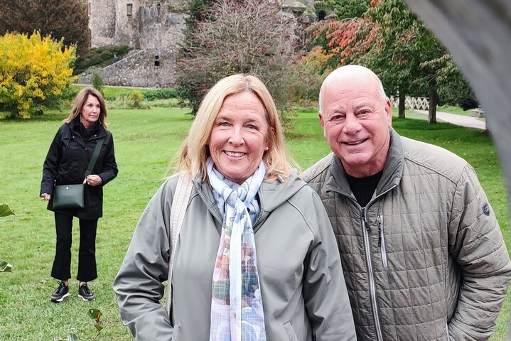 Tour privado, Castillo de Blarney, destilería Jameson y Cobh.