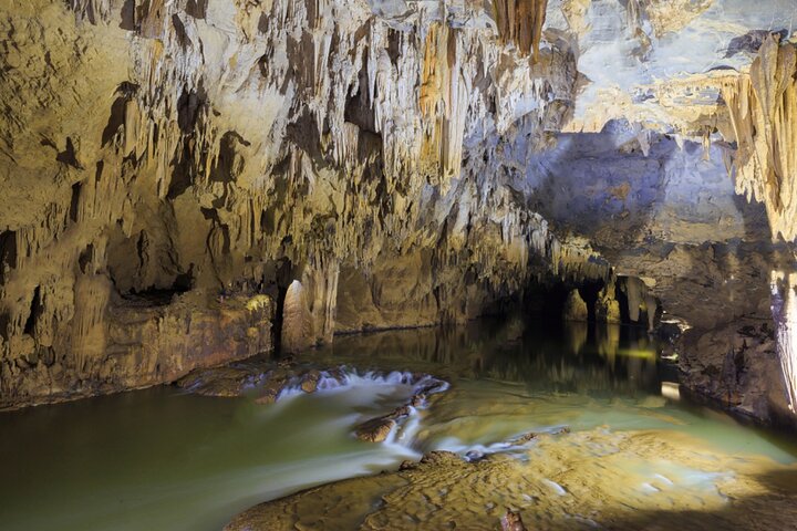 Visite d'une journée de la grotte sombre et de la grotte de Phong Nha