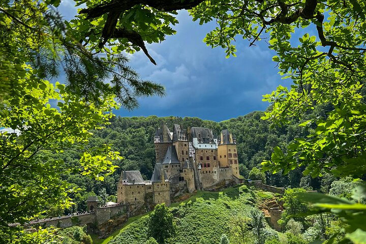 Frankfurt : Castillo de Eltz, Cochem y Valle del Mosela Tour Privado
