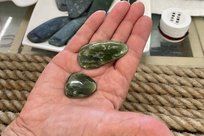 Tour Privado por la Costa Este y Caza de Jade – Escapada Costera de Hualien