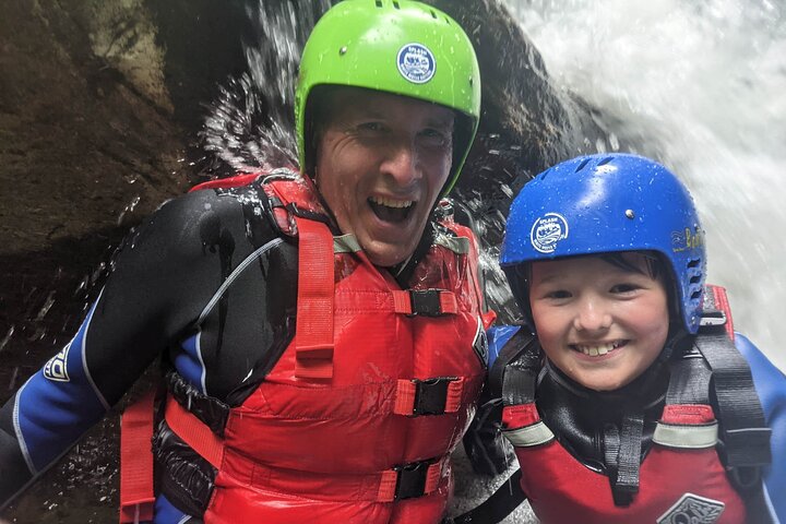 Canyoning Halvdagstur på Keltneyburn fra Aberfeldy