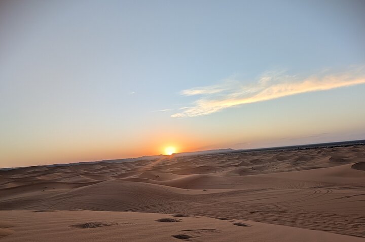 Noche en el desierto de Merzouga desde Erfoud & Camel Ride & Quad ATV