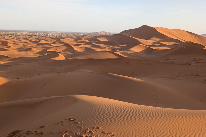 Noche en el desierto de Merzouga desde Erfoud & Camel Ride & Quad ATV