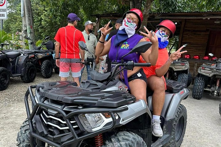Watervallen ATV Adventure vanuit Amber Cove en Taino Bay