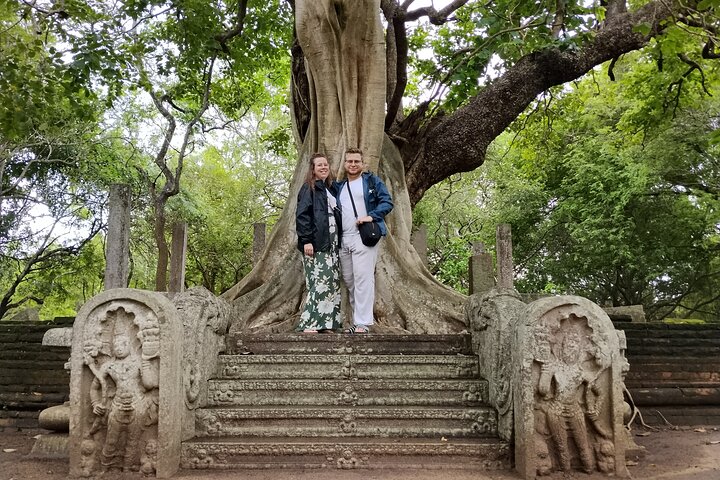 Tour Privado de Patrimônio de Anuradhapura - Tudo Incluído