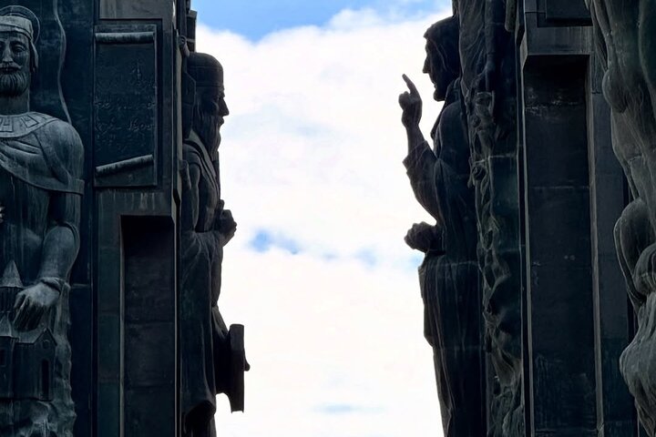 Tbilisi : Cronache private della Georgia, della Santissima Trinità e del Vino
