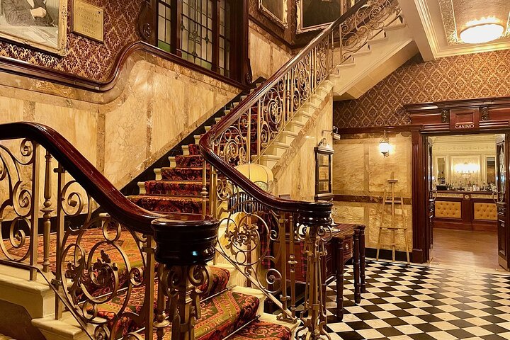 Private historische Pub-Tour in Nottingham mit kostenlosen Getränken
