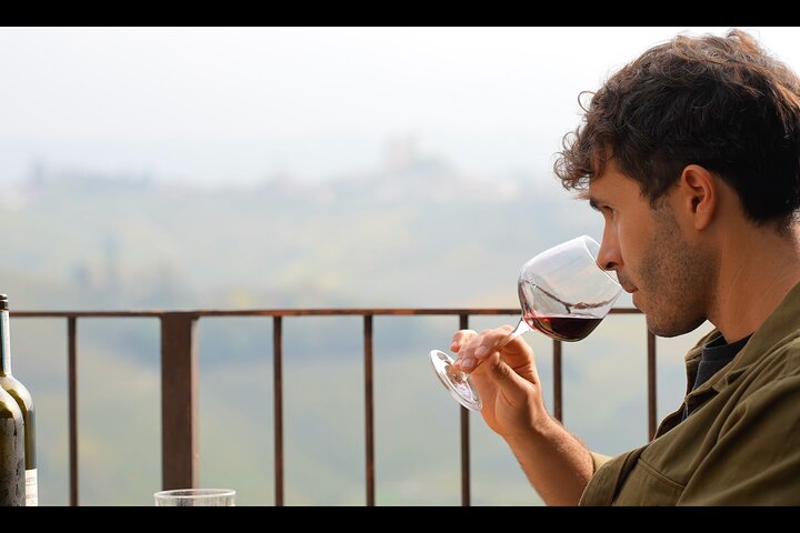 Proef Barolo en Barbaresco met een Sommelier. Wijntour door Piemonte