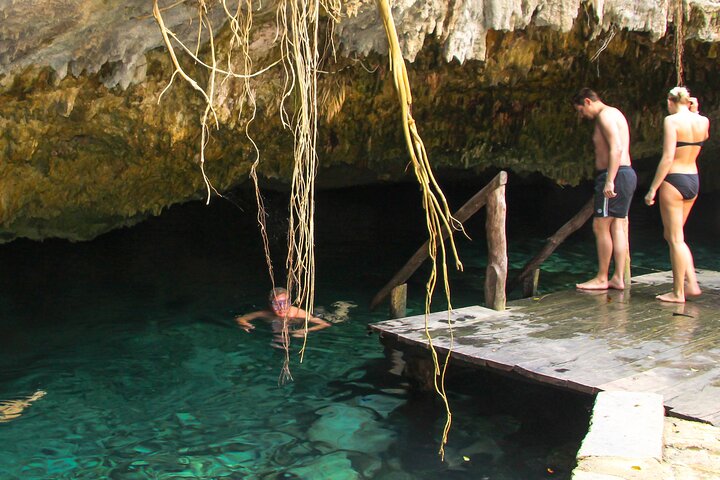 Visite des hauts lieux de Tulum, Cenote & Jungle Village pick-up inclus