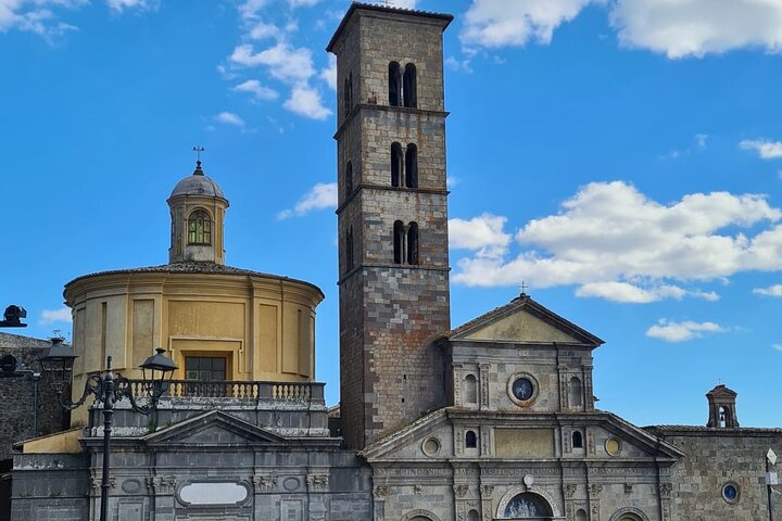 Sagrada Bolsena un recorrido a pie por la historia y los milagros