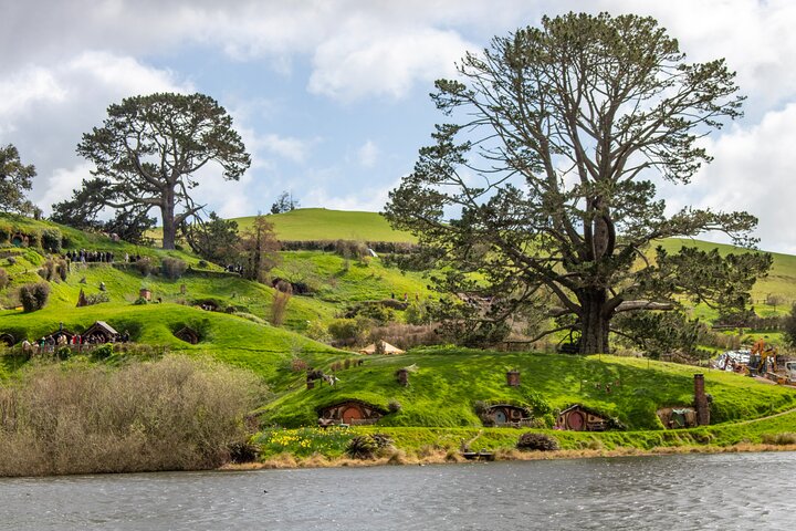 Visite de Hobbiton et des Grottes à Lucioles de Waitomo avec déjeuner depuis Auckland