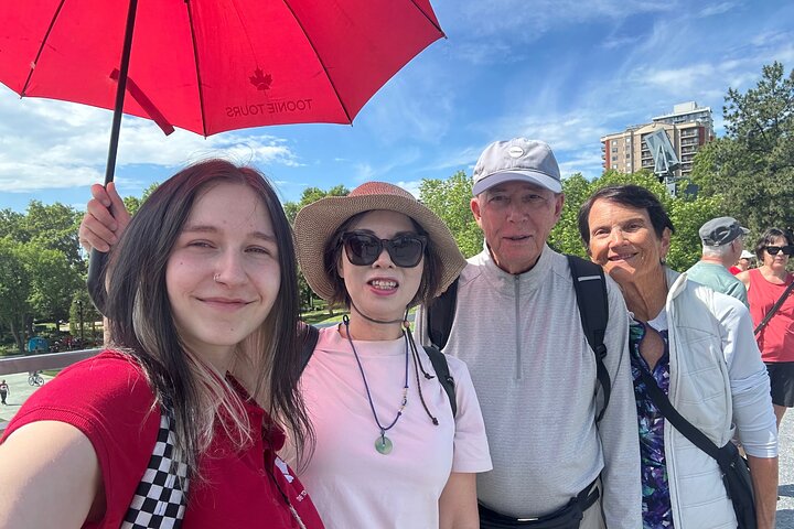 Restauranter i nærheten av Edmonton City Highlights Walking Tour