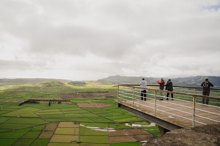 De Angra: Excursão de dia inteiro à Ilha Terceira (Private)
