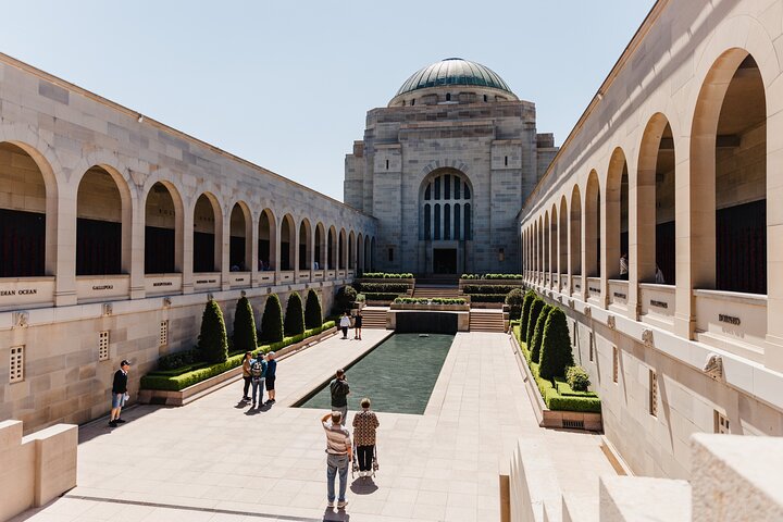 Passeio de um dia em Canberra em grupo pequeno a partir de Sydney