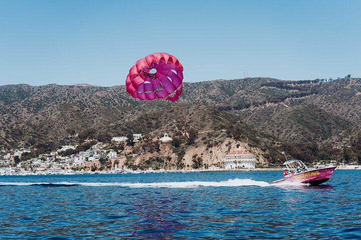 Parasailing på Catalina Island: Soar Above The Stunning Coastline